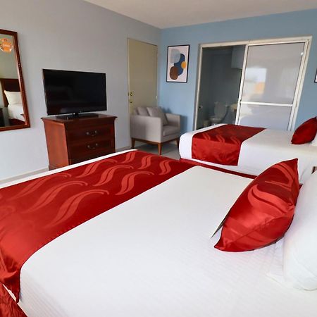 Quality Inn Piedras Negras Bagian luar foto