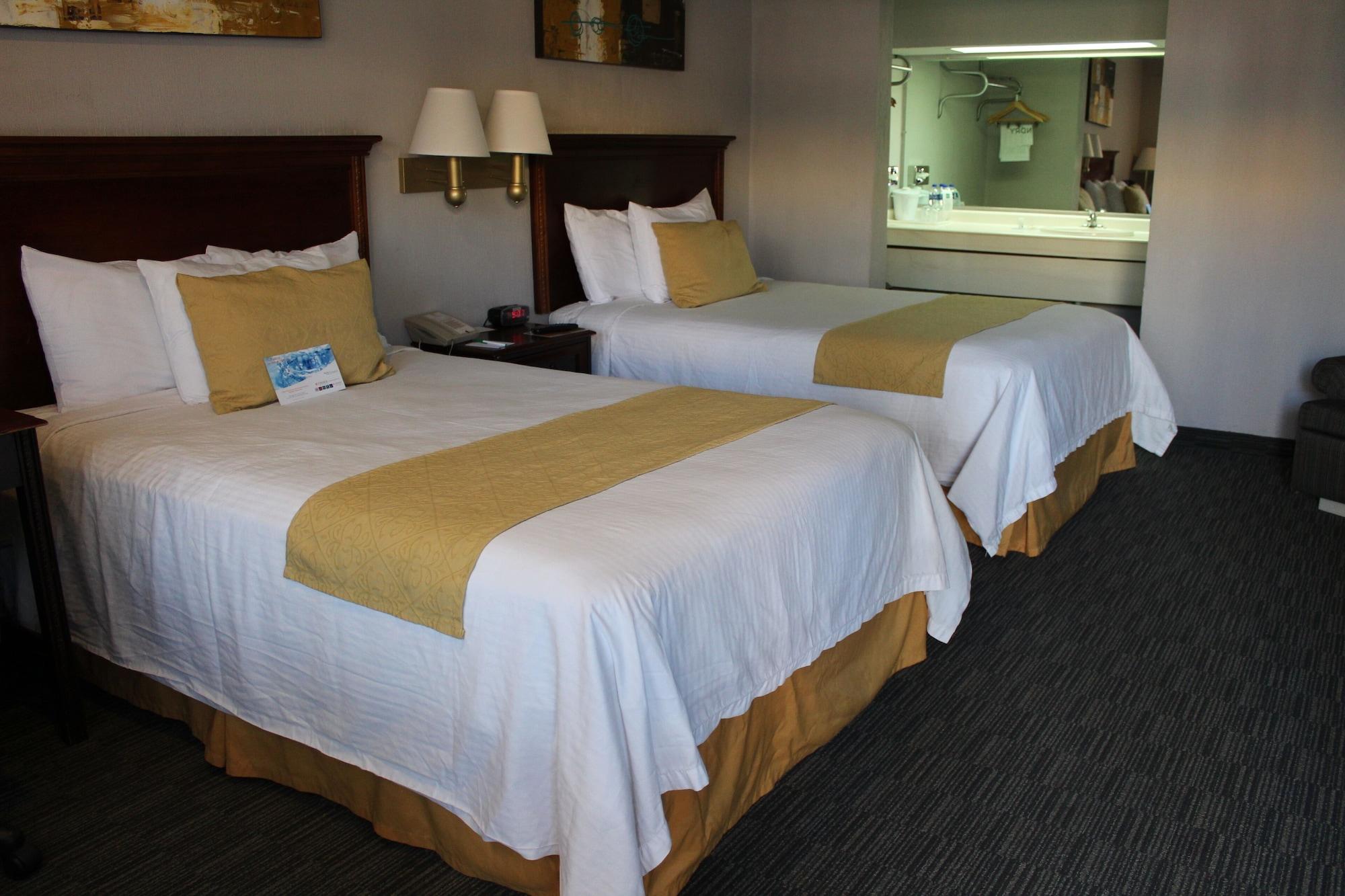 Quality Inn Piedras Negras Bagian luar foto