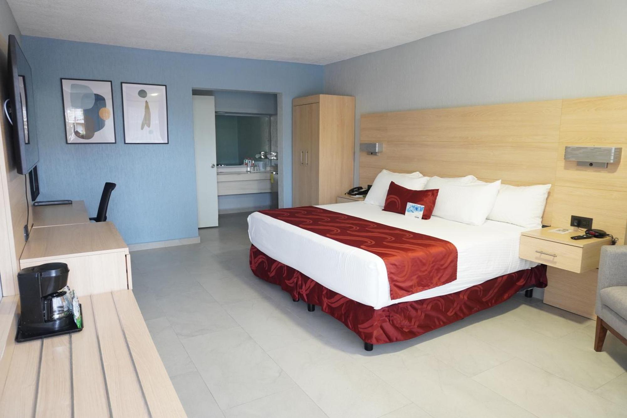 Quality Inn Piedras Negras Bagian luar foto